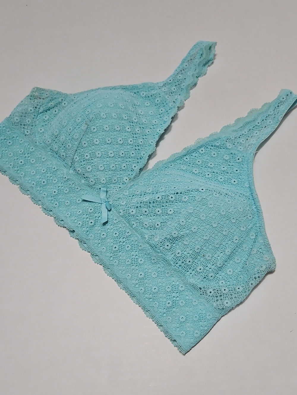 Ambrielle Light Blue Lace Bralette Pull Over W/ Removable Pads Size L